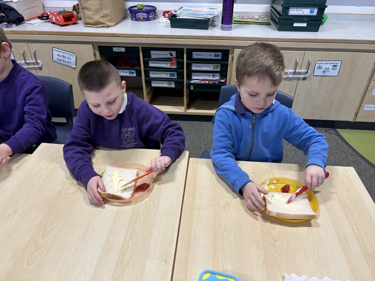 Mrs Kane tweet media