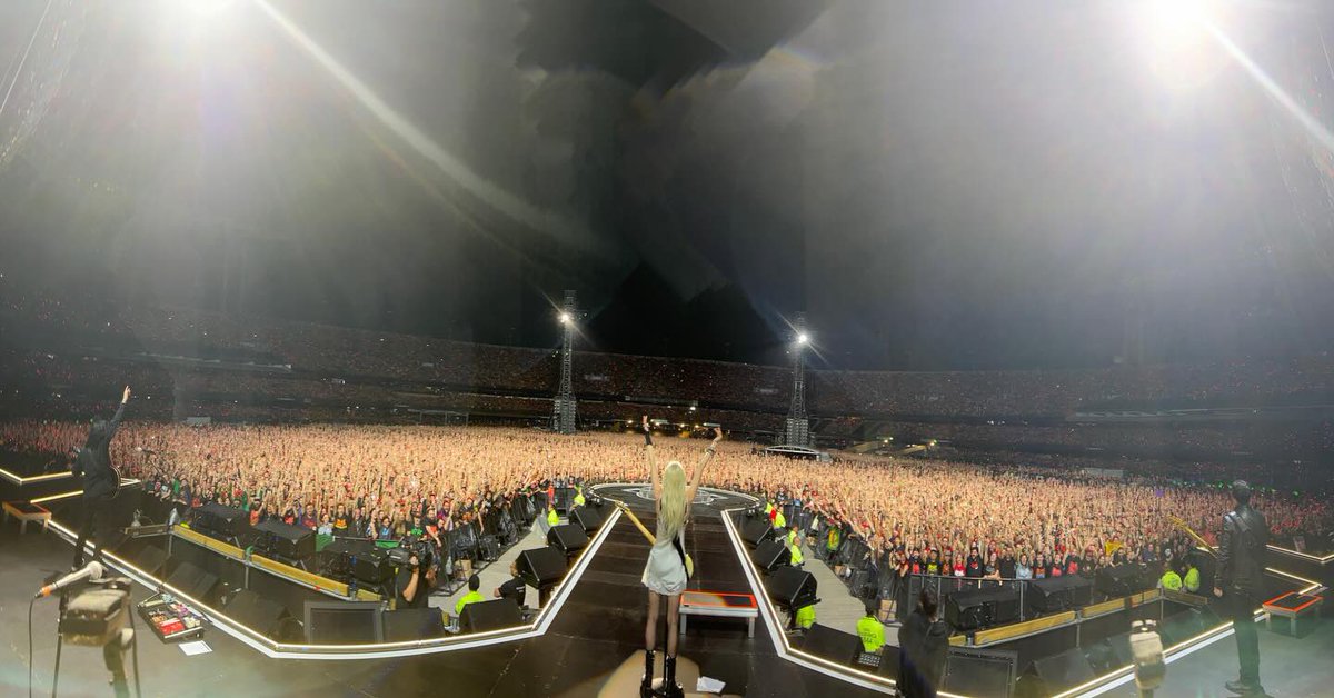 The Pretty Reckless tweet media