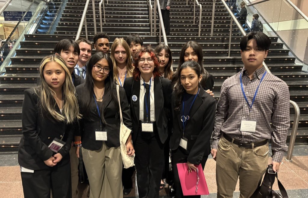 mineoladeca tweet media