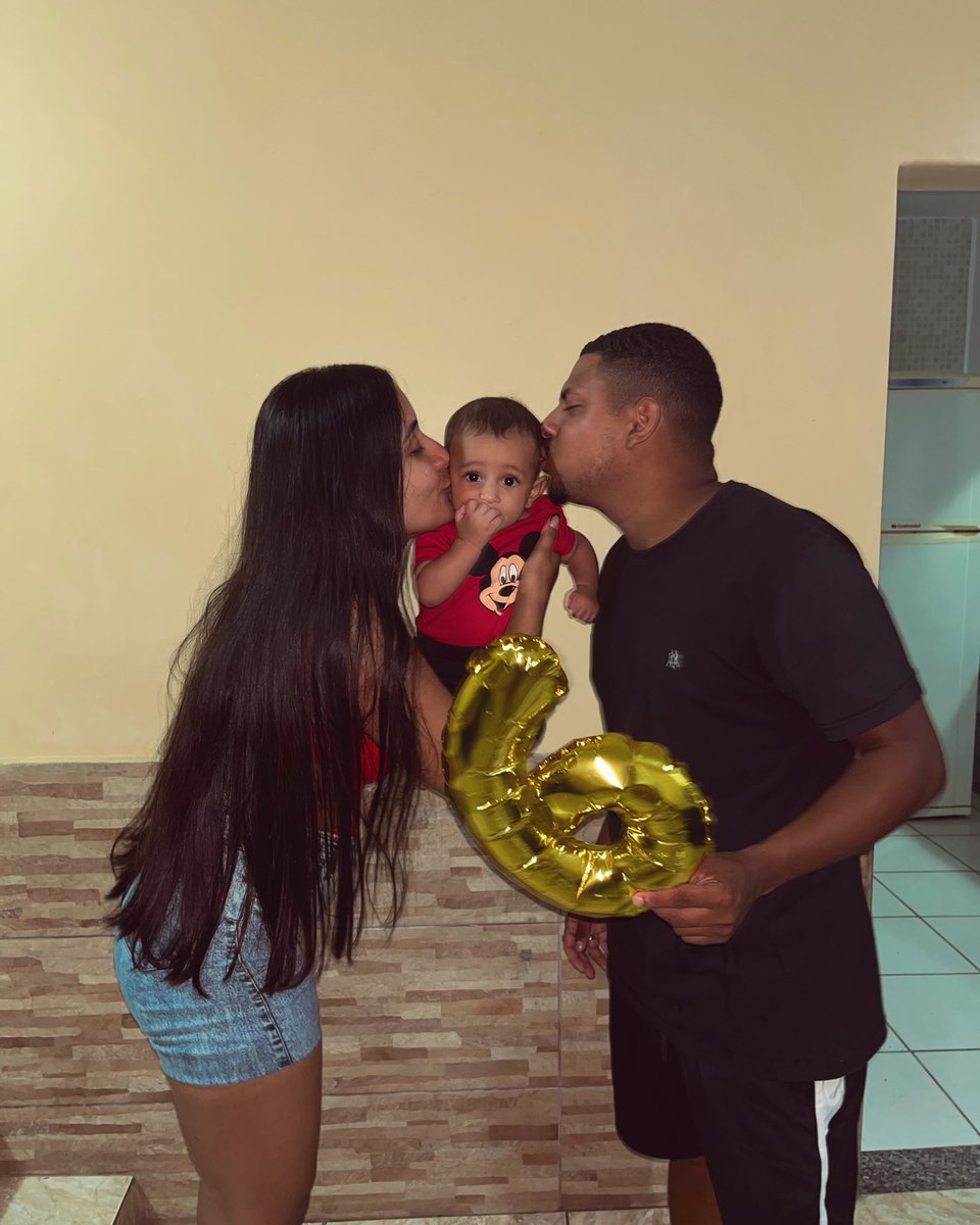 yasminpaixao162's tweet photo. Família ❤️ https://t.co/bgXVI1nNob