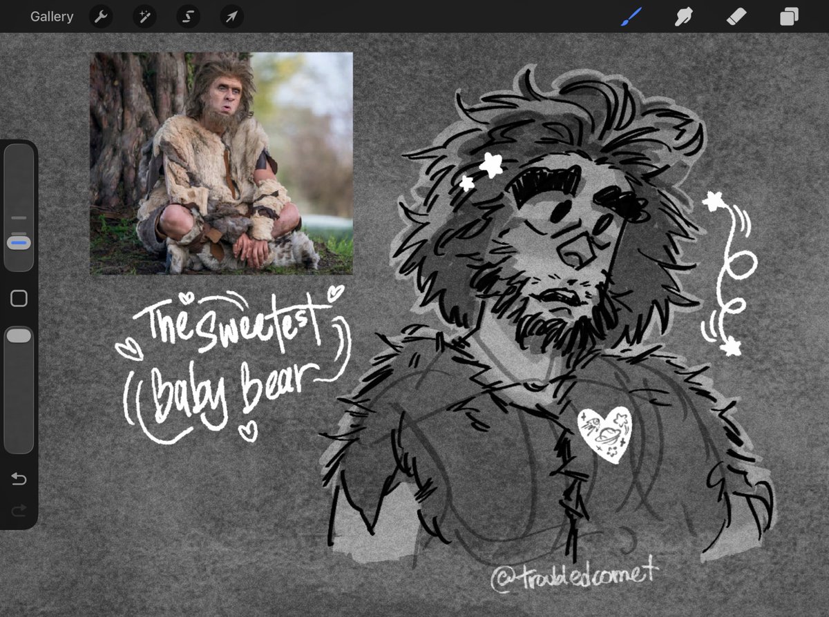 troubledcomet's tweet photo. stayed up till 1AM just to doodle mister moonlight <3

#Robin #BBCGhosts #ghoststwt #larryrickard https://t.co/xysqcMQc9V