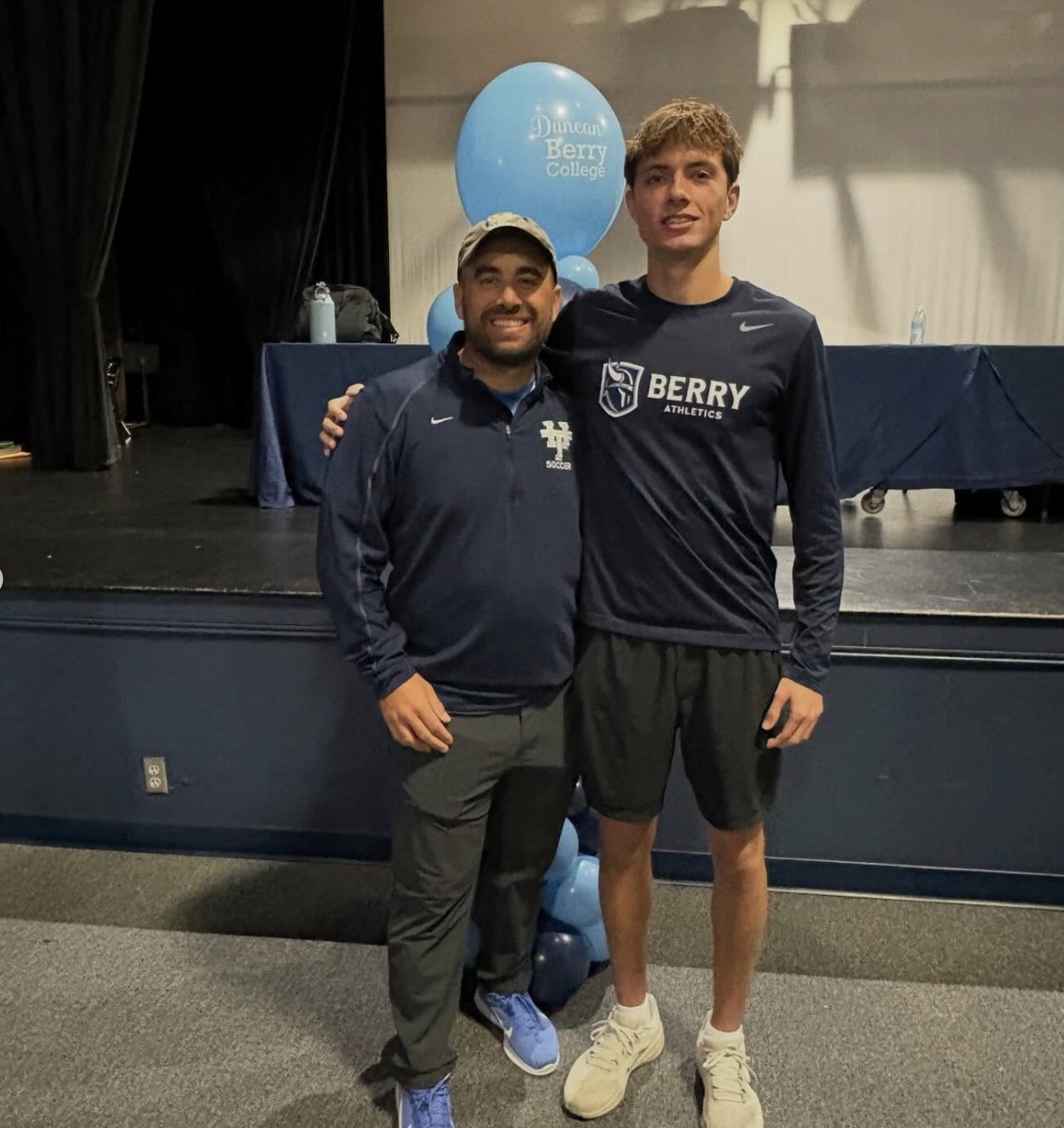 SCU321's tweet photo. Congratulations to Duncan Mackenzie on his commitment to Berry College! ❤💙

 #score #SCU #commitment https://t.co/GE5Xb9oYBB