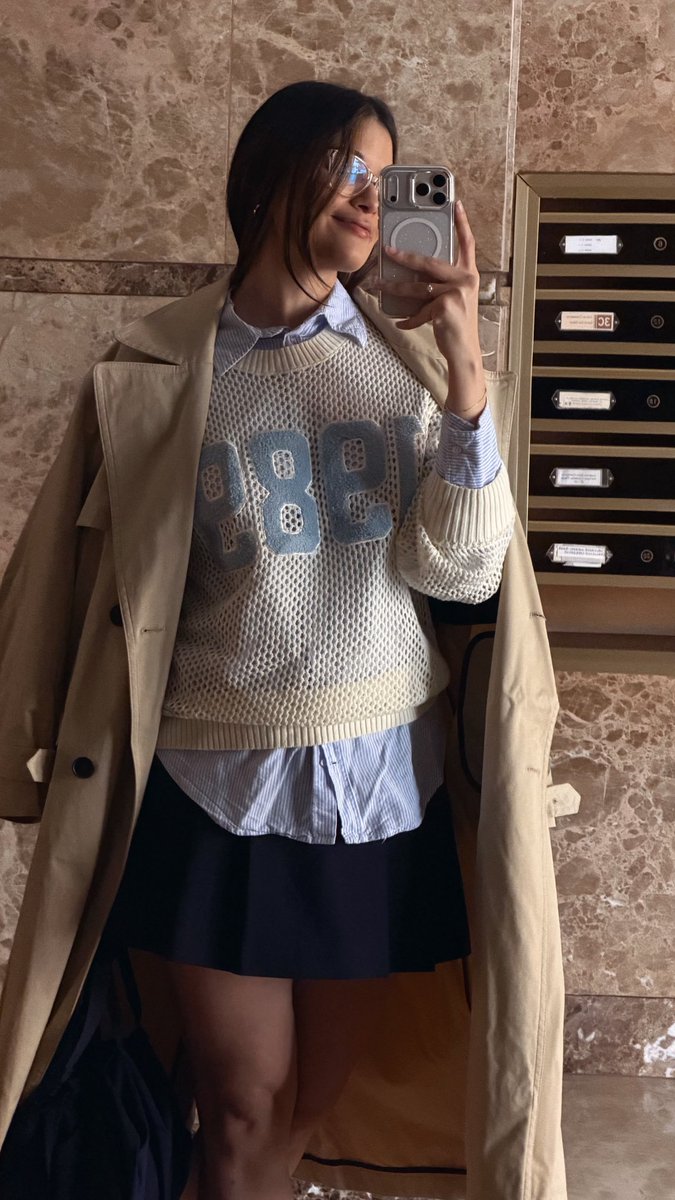 Saricientta's tweet photo. Another day, another merch outfit 🩵
At first I thought this 1989 mesh sweater would only work for summer/pool days, but turns out it looks amazing layered! I’m obsessed ✨
#1989TV #TSMerch #OOTD #MerchOutfit #Swiftie #OutfitInspo @taylornation13 https://t.co/O7TTpCoEmJ