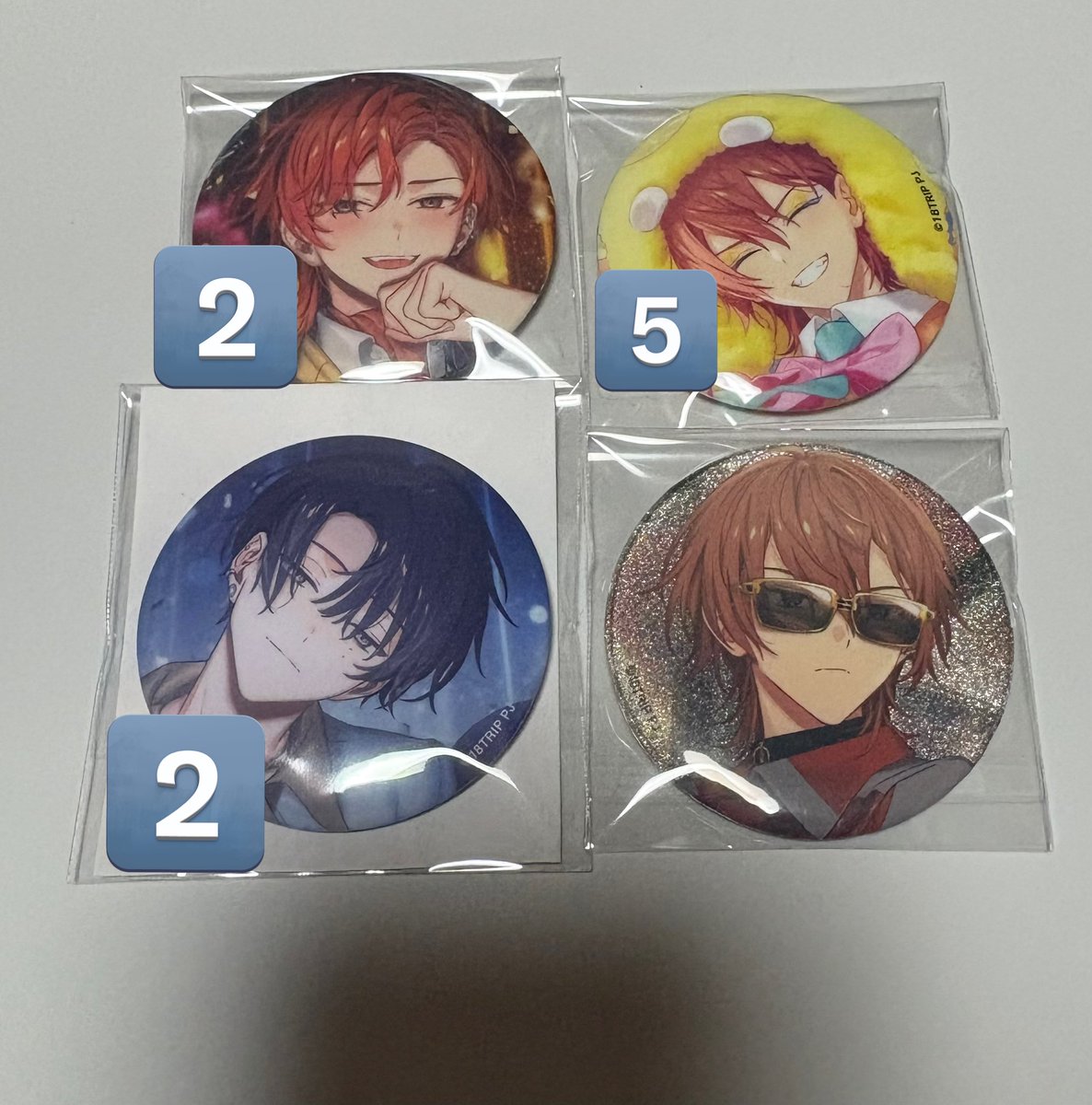 交換/譲渡】18TRIP エイトリ キャラバッジコレクション 缶バッジ 譲