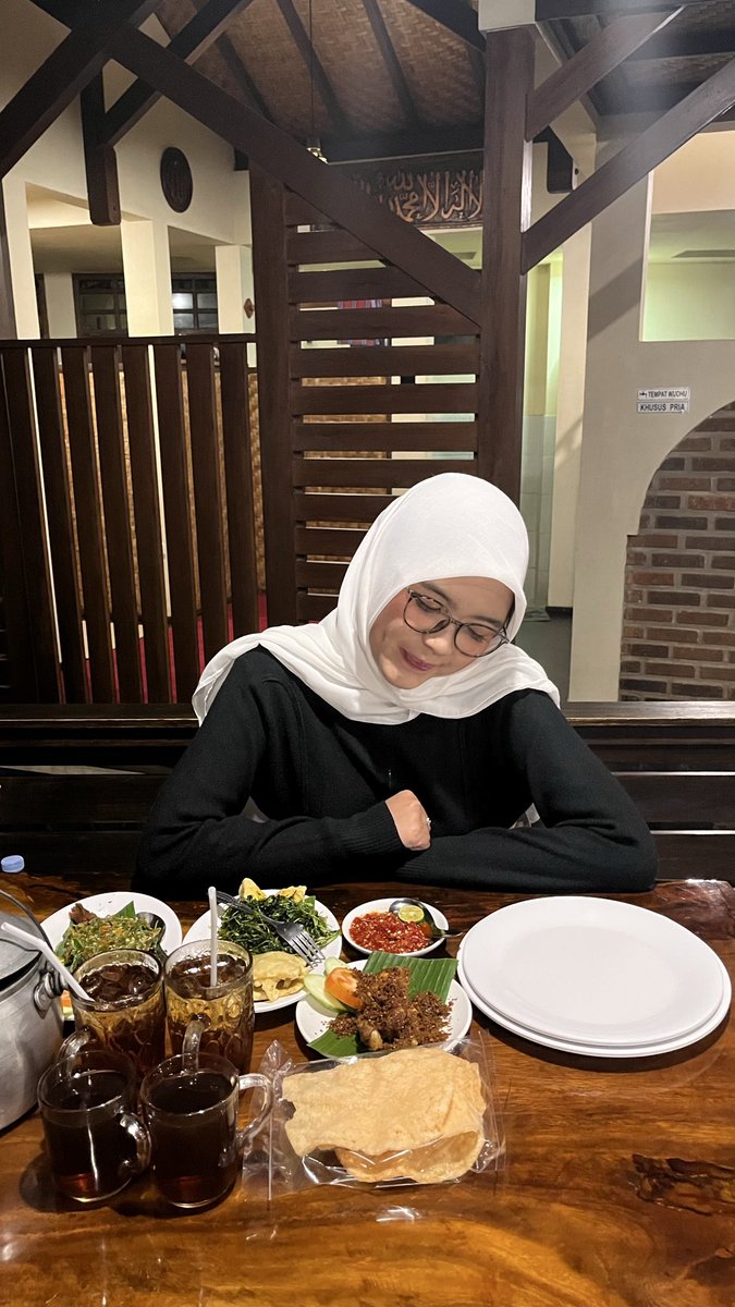 zzz.ikri tweet media