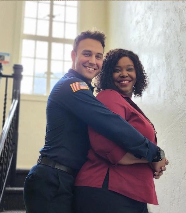 buckitallup's tweet image. GOD PLEASE GIVE US MORE LINDA AND EDDIE SCENES