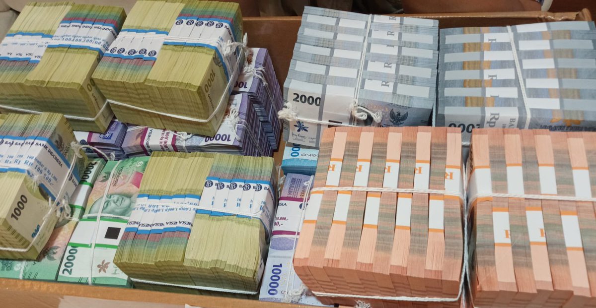 Jangan lupa besok ambil di rumah ya