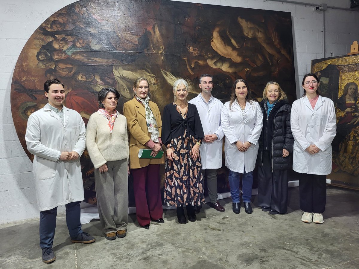 MusaeSL's tweet photo. y por supuesto de las queridas hermandades @hdadsbernardo y @Hdad_Santiago y de la parroquia @SantaAnaTriana 
Siempre es un placer abrir las puertas de nuestro taller a quienes quieren divulgar y aprender sobre nuestro #PatrimonioCultural https://t.co/KUrrZDY5jR