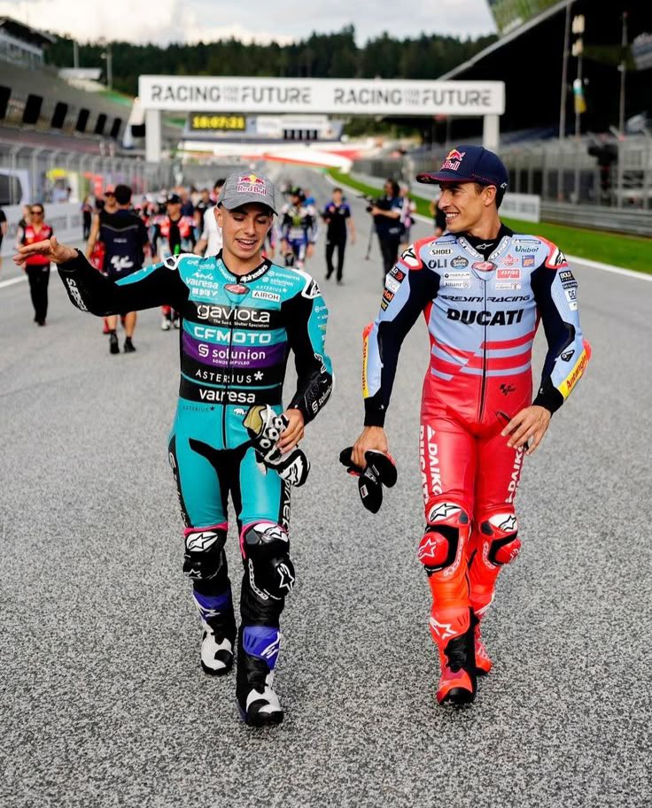 DS #Wachéout #Mekiesout tweet media