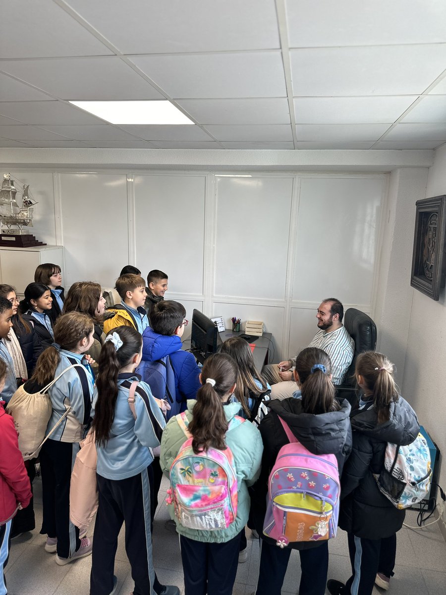ZCFoficial's tweet photo. VALORES DEL DEPORTE✨🥰|

Hoy hemos recibido la visita del Colegio @MilagrosaZamora en el Ruta🥰

Los alumnos han podido conocer nuestras instalaciones, aprender sobre hábitos del deporte y ver de cerca cómo trabaja el equipo. ¡GRACIAS! 🙌

 (Sigue)

#VamosMiZamora https://t.co/3KhazVN6UT