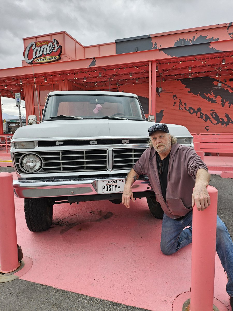 ScottyUncle's tweet image. Five years clean and sober today. Best decision I ever made.