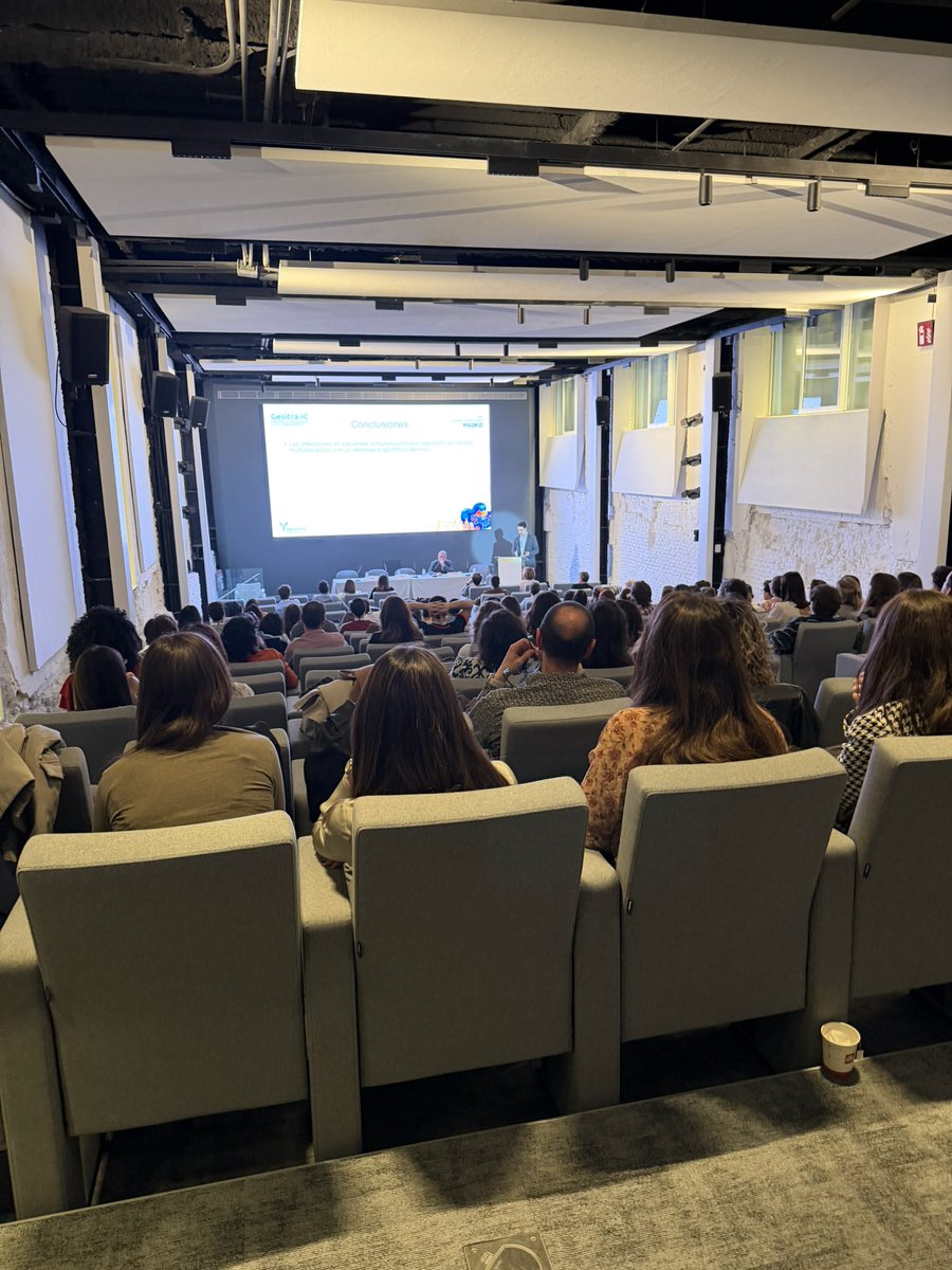 Mic_Inf_Maranon's tweet photo. Ha comenzado la reunión anual de Gesitra-IC en el colegio de médicos. Se están presentando casos muy interesantes y sesiones innovadoras. #gesitra @GesitraIC https://t.co/ZhyMsQFTCO