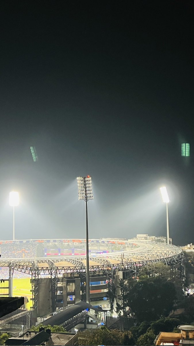 GauravAmbilwad2's tweet photo. Extraordinary bowling by #Bumrah turned the game in India’s favour! 🔥 

A terrific over from #HardikPandya sealed the deal. Congratulations Team India on qualifying for the #T20WorldCup Final. England fought hard,special mention to Bethell for an exceptional knock. 👏

#INDvsENG https://t.co/Nfd6PCcCPy