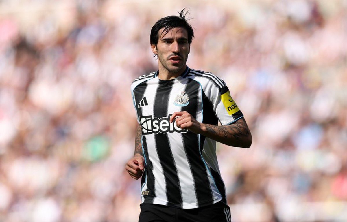 🚨 Manchester United like Sandro Tonali, but the midfielder's dream move is a return to Italy 

The question is, however, can any Italian clubs AFFORD Tonali, which could lead Manchester United to enter the race [<a href="/JacobsBen/">Ben Jacobs</a> , <a href="/UnitedStandMUFC/">The United Stand</a>] #mufc