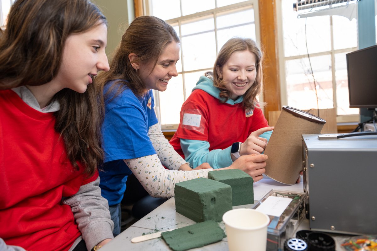 UNB Engineering tweet media