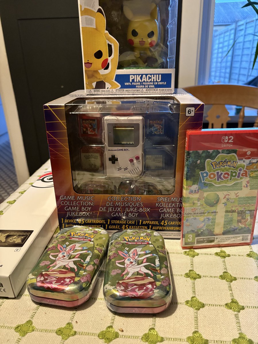 Pokémon Deals, Stock & News UK tweet media