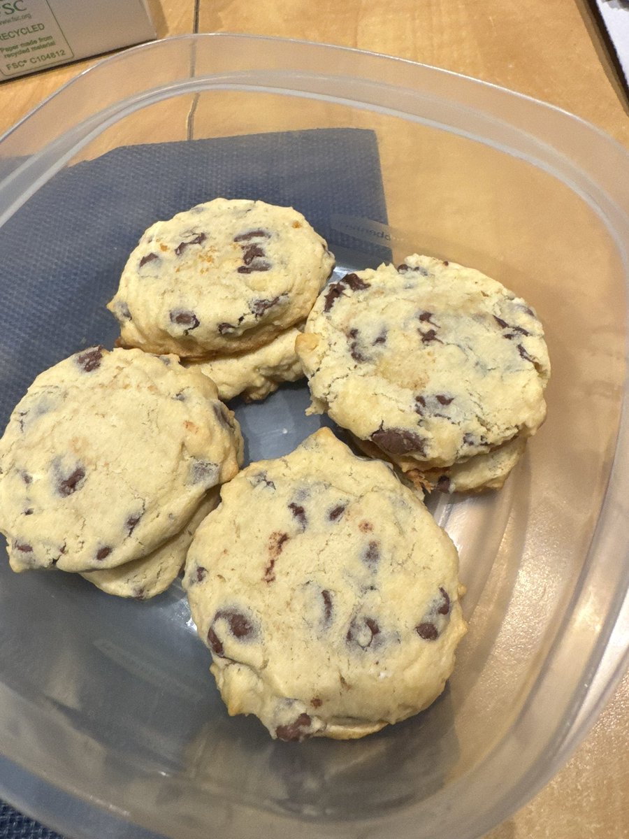 Who wants some?? 🍪👩‍🍳