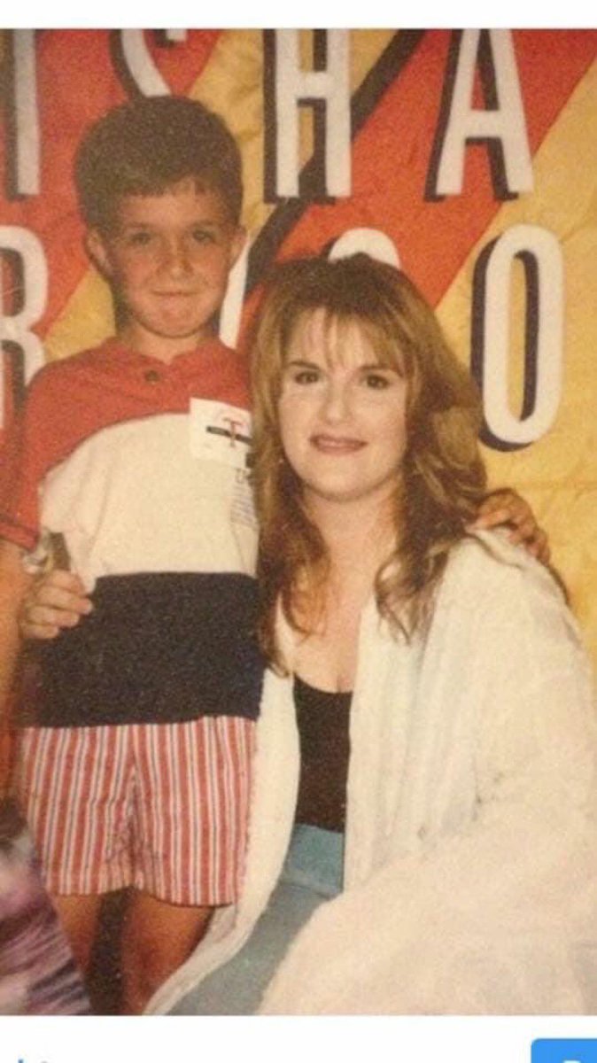 cdest86's tweet photo. Only had to travel 1200 miles, but tonight will be my first since 2017 seeing @trishayearwood perform. It’ll even be her first solo concert I’ve been to in 20 years! See you second row center TY! https://t.co/UPX9l2gia5