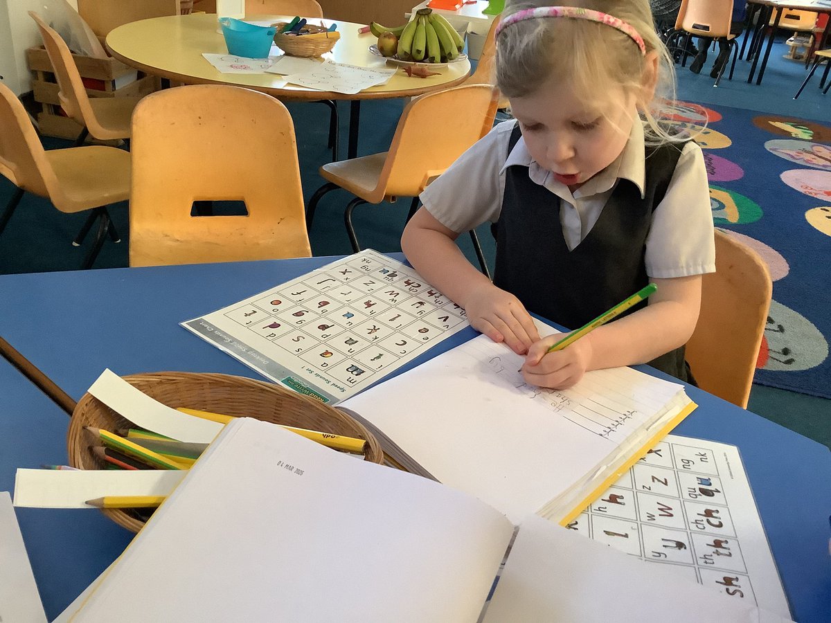 Hedgehogs-SAFontmell-Rec tweet media