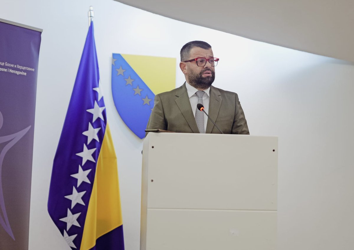 Renaud Meyer tweet media