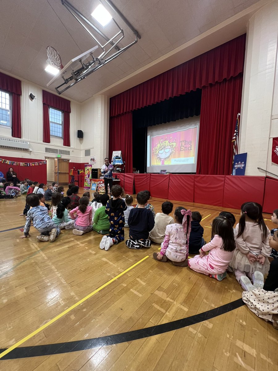 Ms. Dipaoli 🍎🖍❤️ tweet media