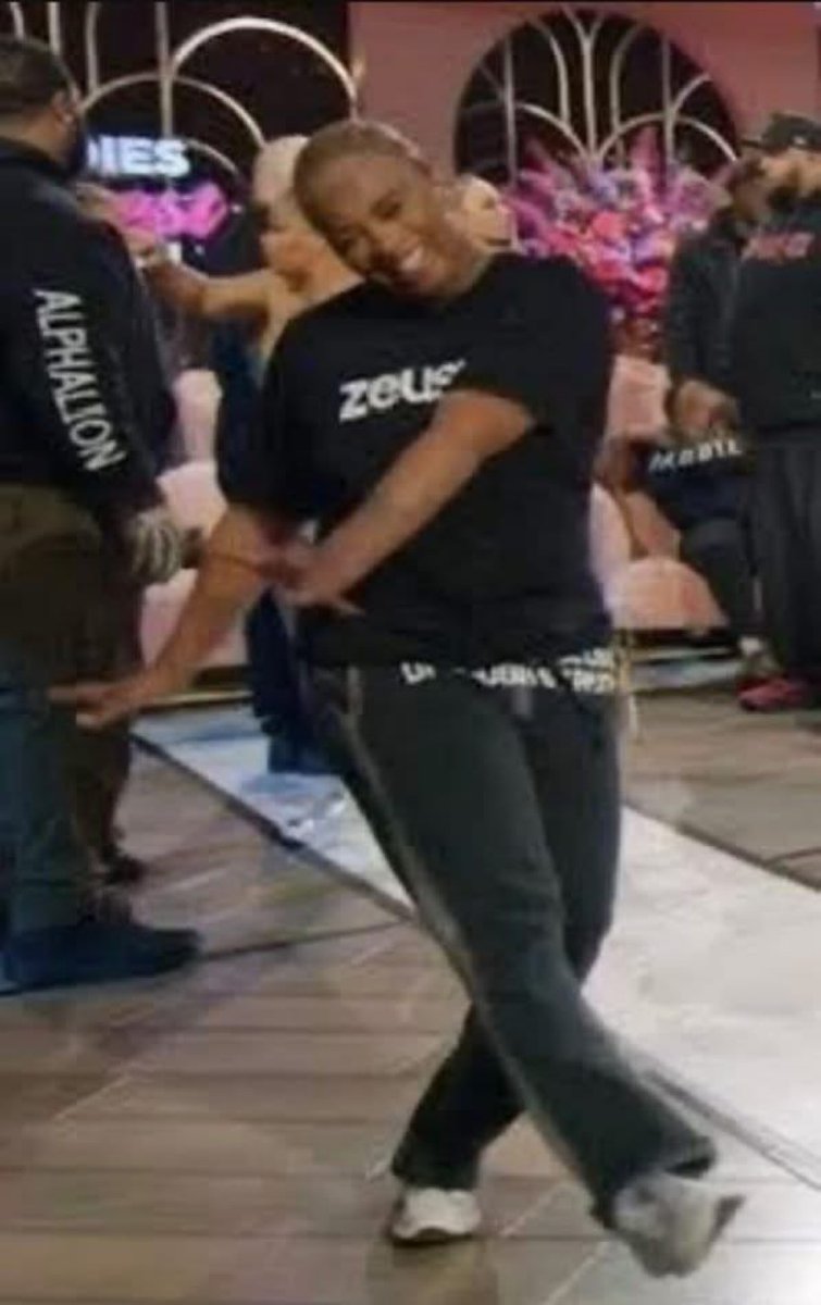 So you really gone kick me out your life” 

Me : 😂😂😂✌🏽