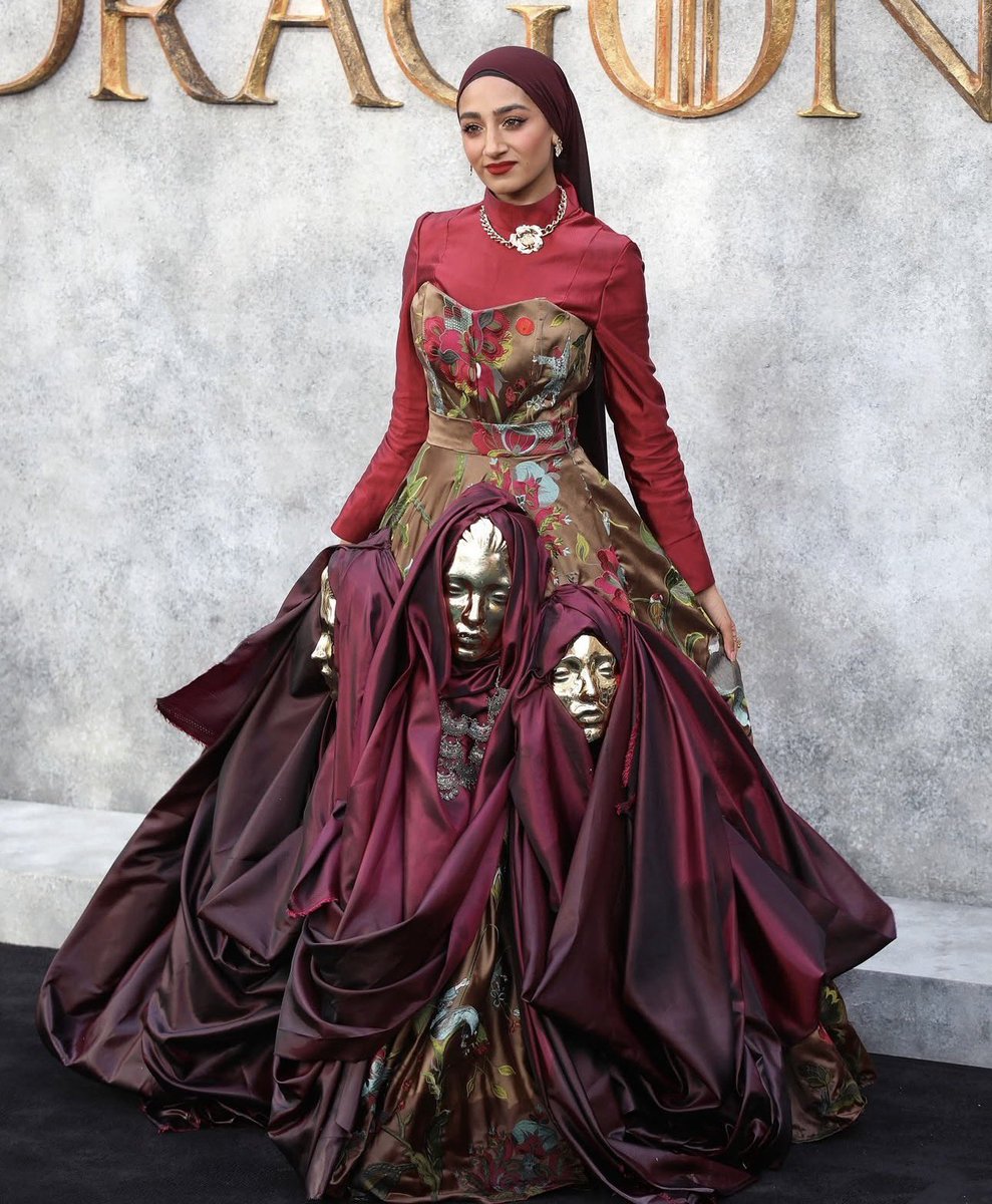 zainabjiwa's tweet photo. ANY FASHION BRANDS OR DESIGNERS WANNA WORK TOGETHER THIS YEAR?
I like to wear some fun outfits to red carpets and interviews and would love to wear your pieces! DM me!
#fashiondesign #stylists https://t.co/1dBKKqDyTB
