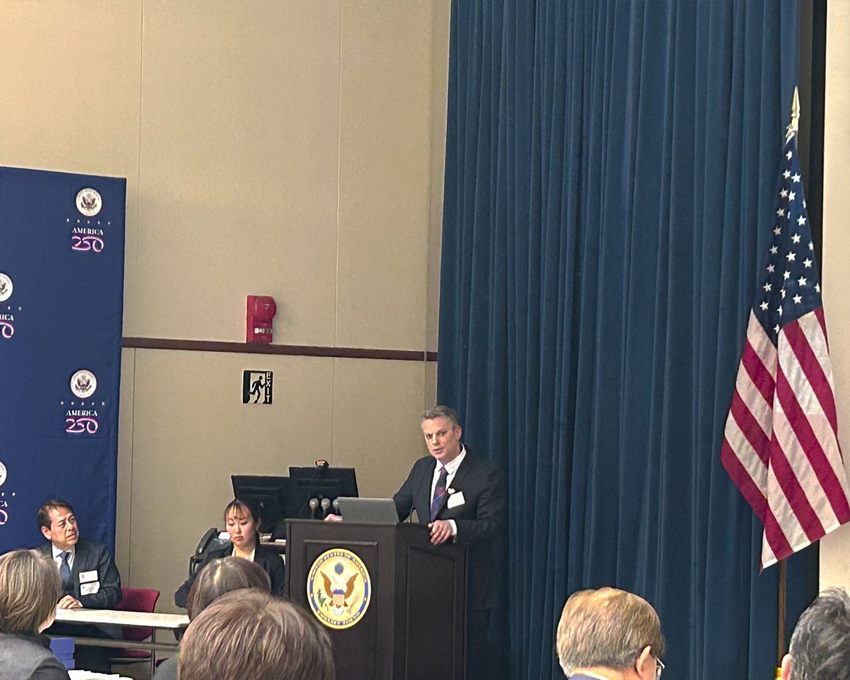 Our recent event in Tokyo, where Danny McElhinney, traveled to speak about American education. Along with our partner JAAC, we are grateful for the strong cooperation and support of the U.S. Embassy, the U.S. Commercial Service, and Japan’s Ministry of Education.