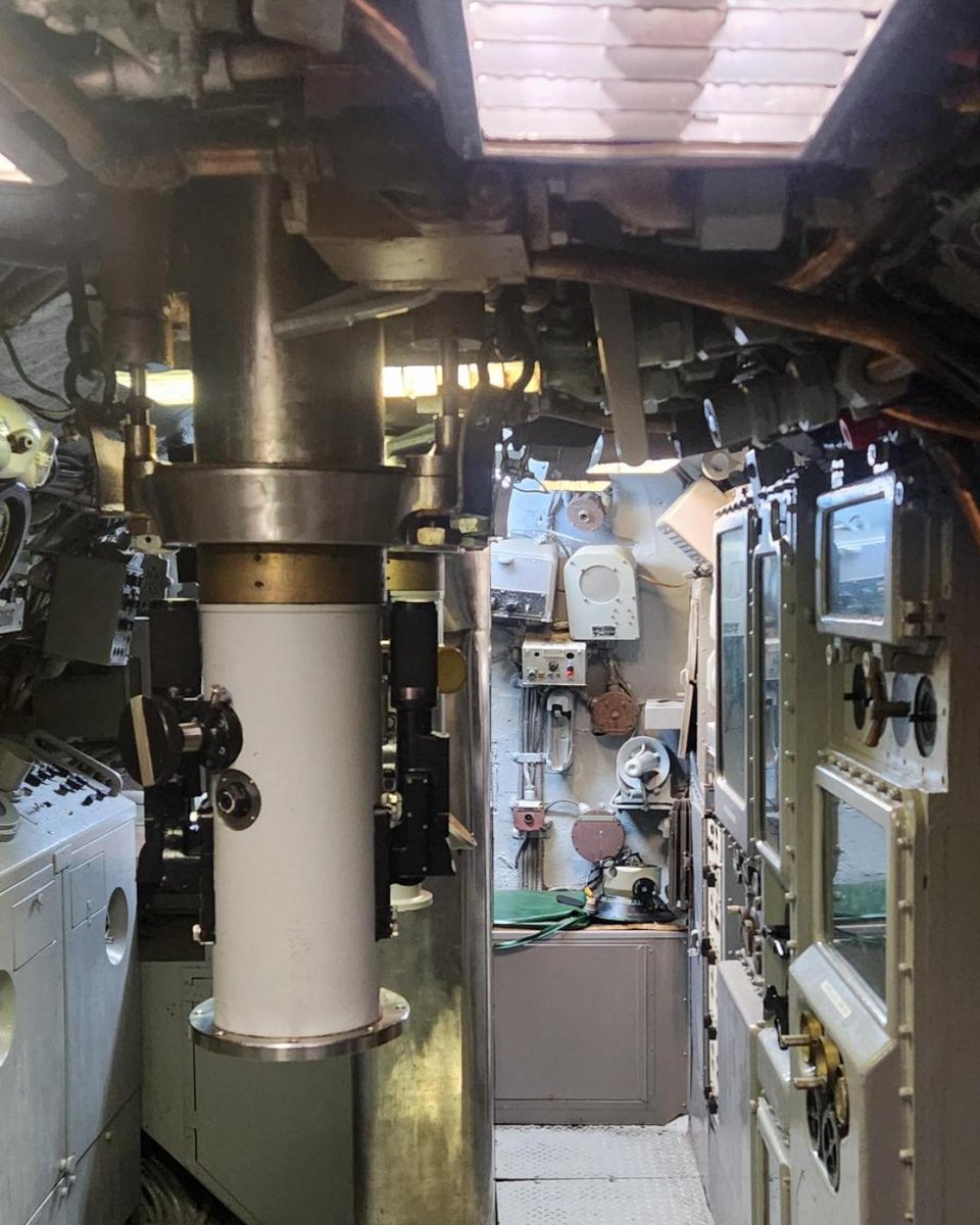 galvnavalmuseum's tweet photo. Here is a behind  the scenes look into the Cavalla's conning tower!

#historicships #texas #galveston #houston #museum #travel #usnavy #history #navalhistory #familyfun #edu #tours #thingstodhouston #igtx #fyp #ww2 #galvestonhistory #restorations https://t.co/FUAdwlvAw0