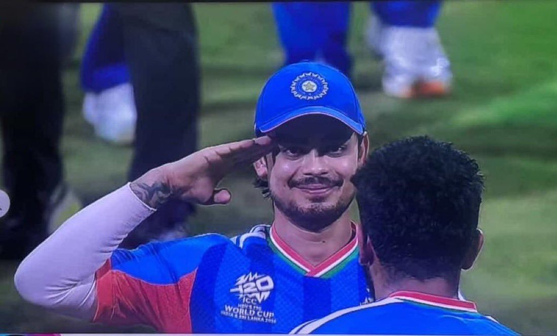 sagarcasm's tweet image. Bro is saluting Bumrah on behalf of 1.4 billion people