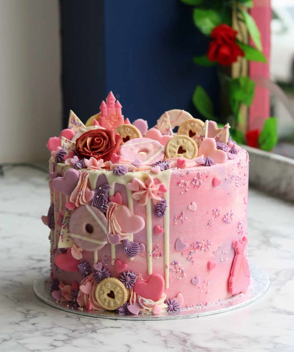 Claire Elizabeth Creates tweet media