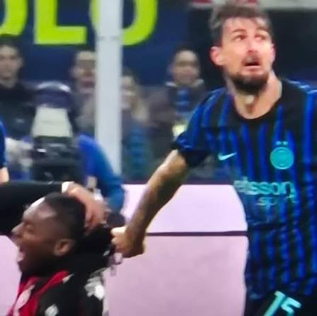 l'emblema dell'ultimo derby