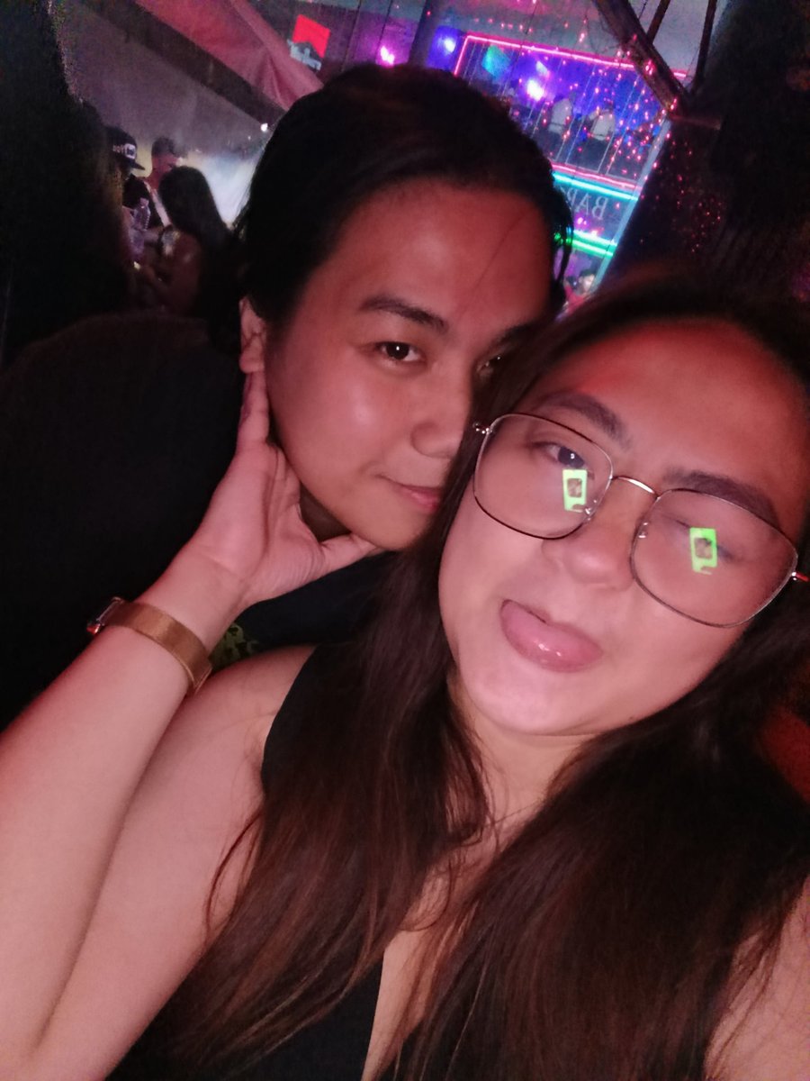 itsraineedey's tweet photo. Happy 1st Monthsary loveeee 🫣
It's just a month but feels like years being with you.
I know i'm not in a good shape since i'm sick, but i wanted you to know that i am grateful for having you as my man. https://t.co/l2XrJ39uR7