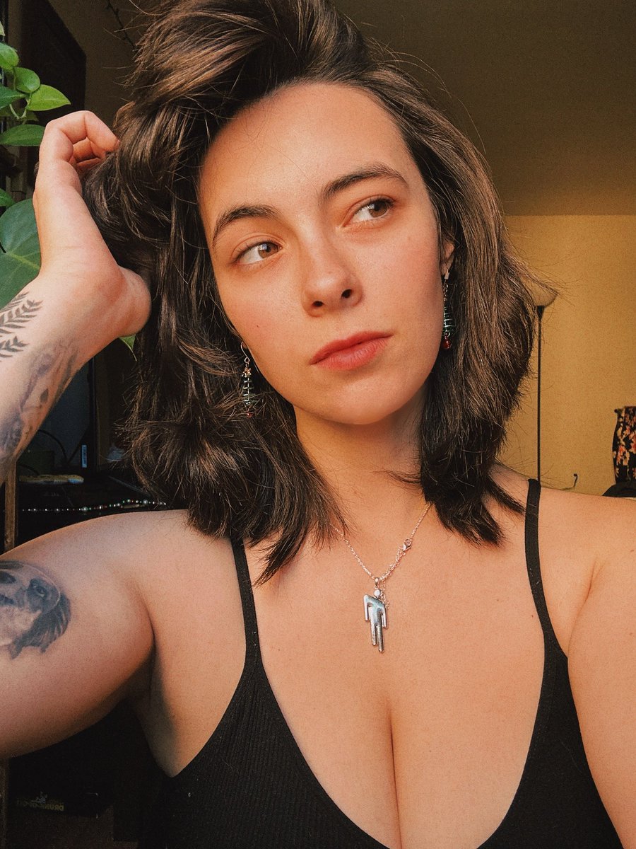 The Midnight Howl tweet media