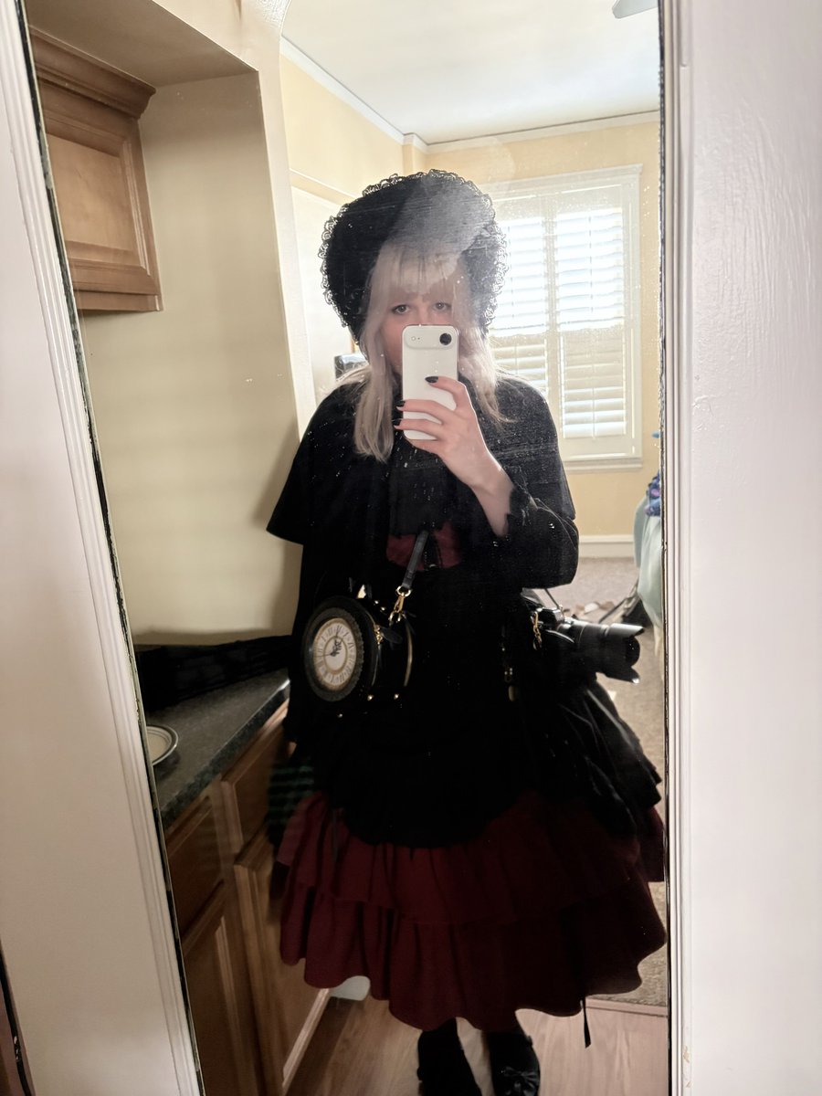 † lucia scarlet 🩸 tweet media