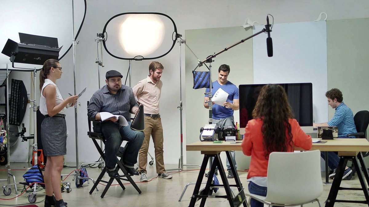 envy_mikevann's tweet image. Lights, camera, action! Behind the scenes magic at Envy Creative! 🎬✨

Creating high-converting videos that transform brands.

#VideoProduction #CreativeStudio #BrandGrowth #LosAngeles