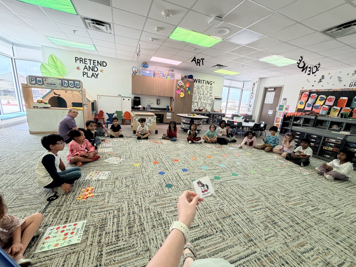 Mrs. Moreno tweet media