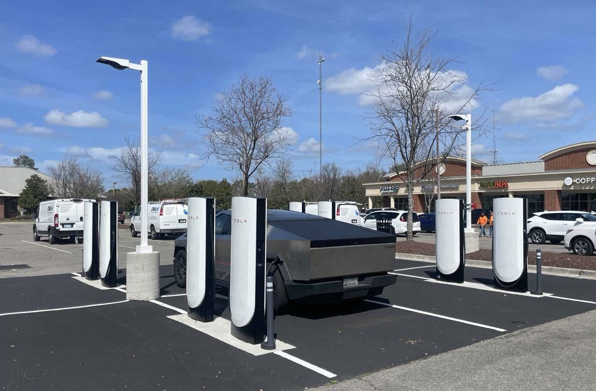 TeslaCharging tweet picture