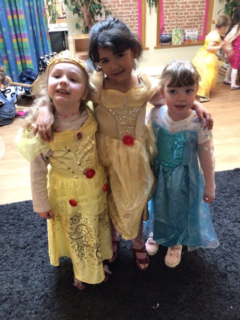 Candleby Lane tweet media