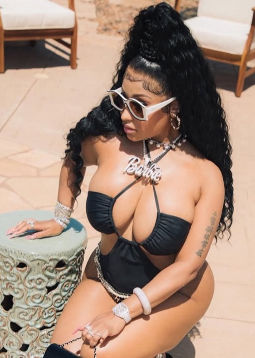 𝓝𝓲𝓬𝓴𝓲 𝓜𝓲𝓷𝓪𝓳 tweet media