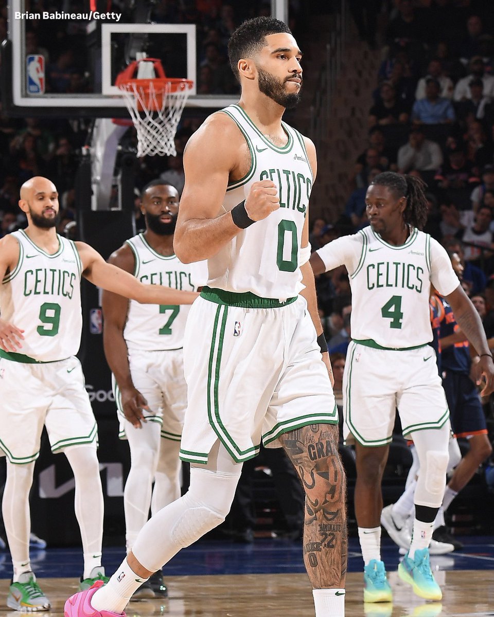 overtime's tweet image. JAYSON TATUM COULD BE BACK ON FRIDAY VS THE MAVS 🚨🚨🚨

Superman Sh*t

(per @ShamsCharania)