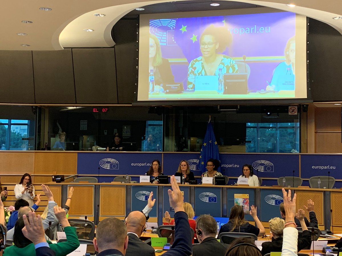 Diana Riba i Giner tweet media