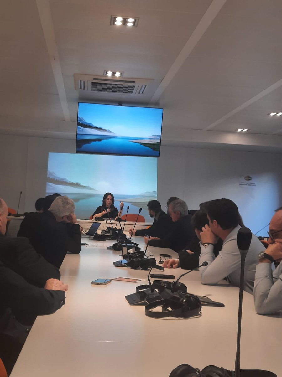 LCA_BXL's tweet photo. Merci @ElliTsiforou pour cet échange avec @Limagrain sur le travail du @COPACOGECA à #Bruxelles
🗣️Un dialogue précieux sur les grands dossiers 🇪🇺 : #Mercosur, PAC post‑2027, sécurité alimentaire, #MACF
#Ensemble pour défendre les #agricoops🤝🌾
#PAC https://t.co/BKp5QyZ33h