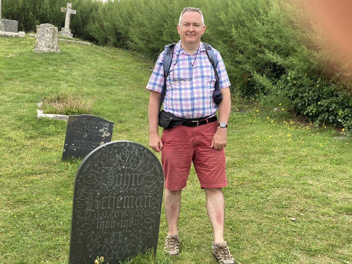 Robert Flute tweet media