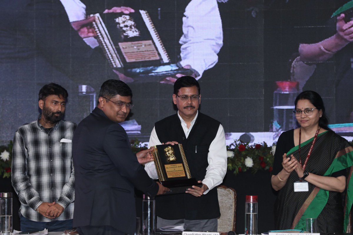 DrTushabaShinde's tweet image. Session III of the National Governance Conference – “Jammu &amp;amp; Kashmir’s Best Practices” showcased several impactful governance initiatives being implemented in the Union.

#goodgovernance #nationalconference #pmaward