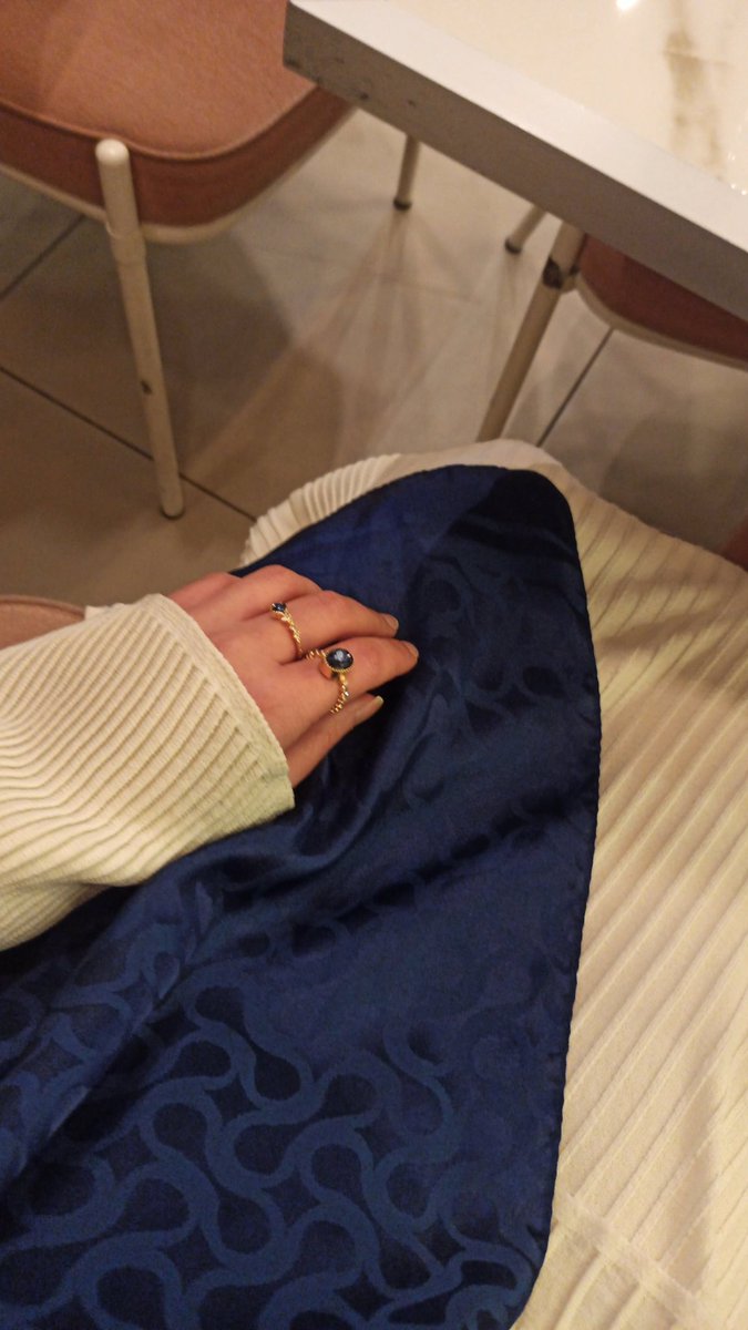 Arkadaşlar stitchli pastama ve salimla uyumuna bakar mısınız