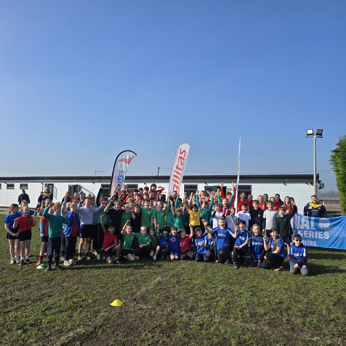 LincsSESSP's tweet photo. Fabulous fun in the sunshine. 🌞
New schools and players give #T1Rugby a try @BourneRUFC 
Thanks to them for hosting, @deepingsrufc for supporting, @BourneGS_PE for the 32 Sports Leaders and @nldrfu for bringing along the World Cup! 💜
@EngRugT1Rugby https://t.co/VtmpBImJGb