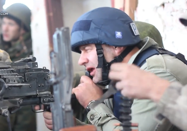 ChuprinRoman's tweet photo. Russan "actor" Mikhail Porechenkov is shooting towards the positions of Ukrainian army. "P" on his helmet is the first letter of the word "Press". Heavy machine gun "Utes" was used. 2014. Donetsk.
All we need to know about russian state-driven "cinema" and pro-Kremlin "actors" https://t.co/cvbdt04rwz