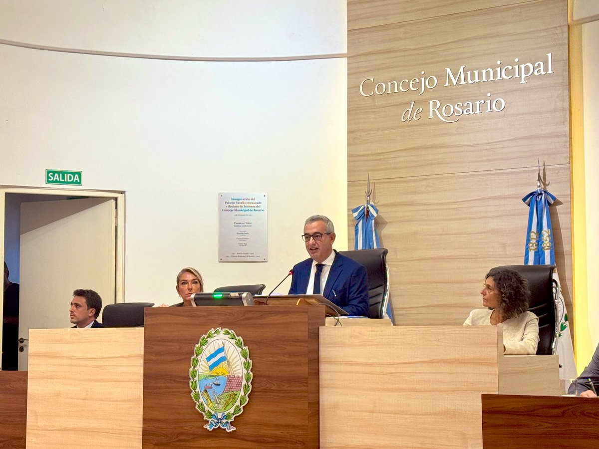 Acompañamos a <a href="/pablojavkin/">Pablo Javkin</a> en la apertura de sesiones ordinarias 2026 del <a href="/ConcejoMRosario/">Concejo Municipal de Rosario</a>.
Un discurso con la fuerza y claridad de un intendente que tiene un plan y resultados para mostrar.
Rosario está cambiando la piel: pasamos de la resistencia a la acción y gracias a eso hoy