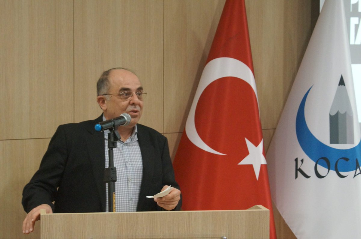 İnna lillahi ve inna ileyhi raciun.

Değerli hocamız Mehmet Tayfun Amman hoca vefat etmiş.

Allah mekanını cennet eylesin.